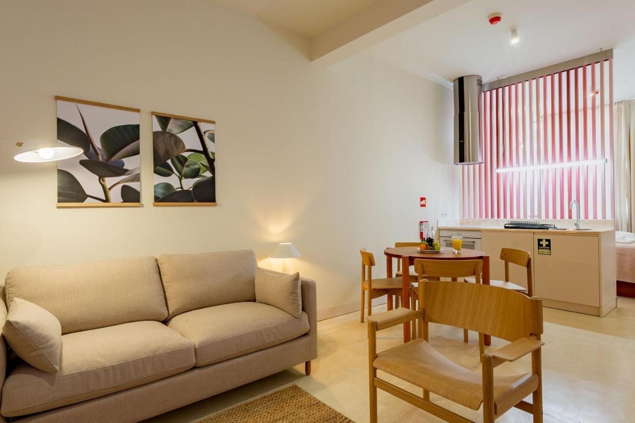 Princess Building W/Pool By Lovelystay Vila Real de Santo Antonio Ngoại thất bức ảnh