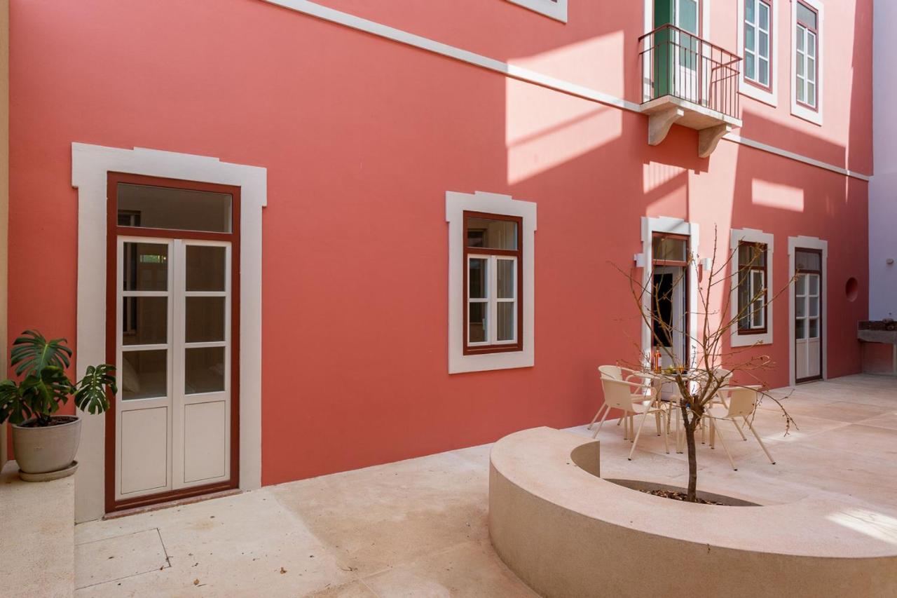 Princess Building W/Pool By Lovelystay Vila Real de Santo Antonio Ngoại thất bức ảnh